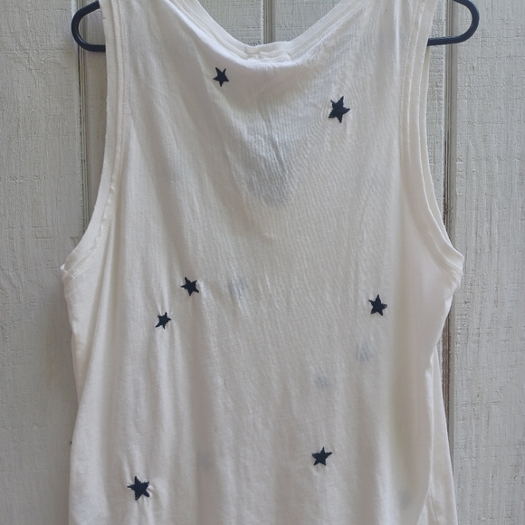 Philanthropy Stars Tee - Picture 5 of 9